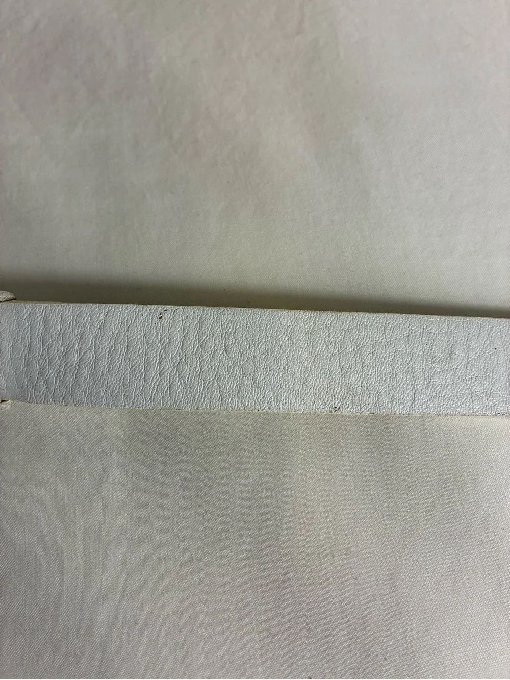 Coldwater Creek Womens belt Sz L/XL white genuine leather silver hook buckle